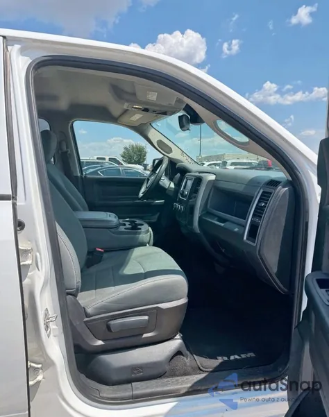 2016 Ram 1500 St z USA, uszkodzony, nr VIN 1C6RR7FT8GS212433